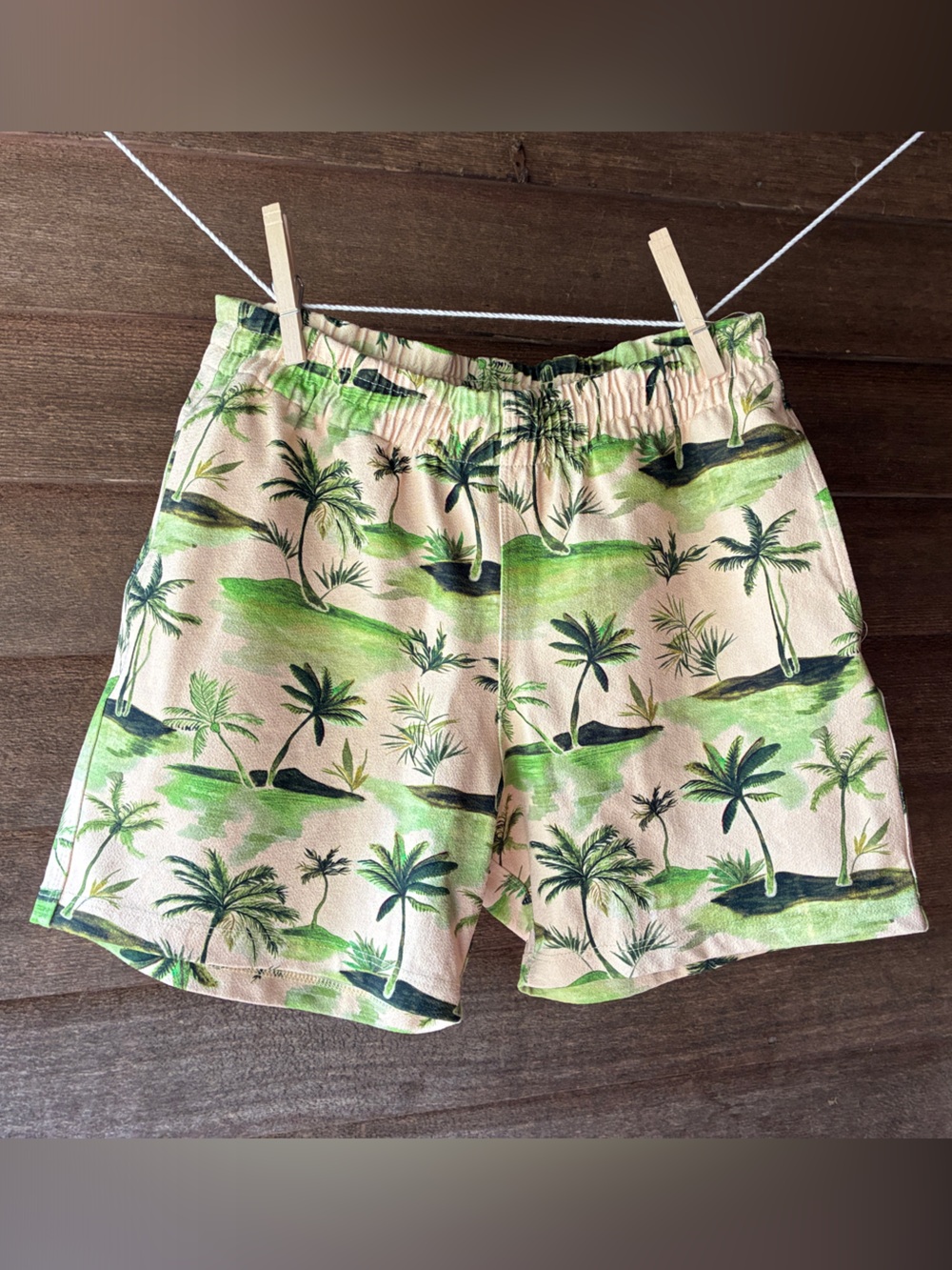 Kids Palm-Print Elastic Waist Shorts in Green